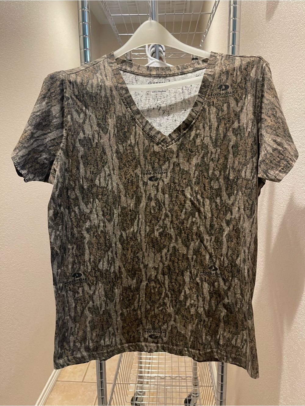 Mossy Oak V-Neck Camo T-Shirt - Brown/Green